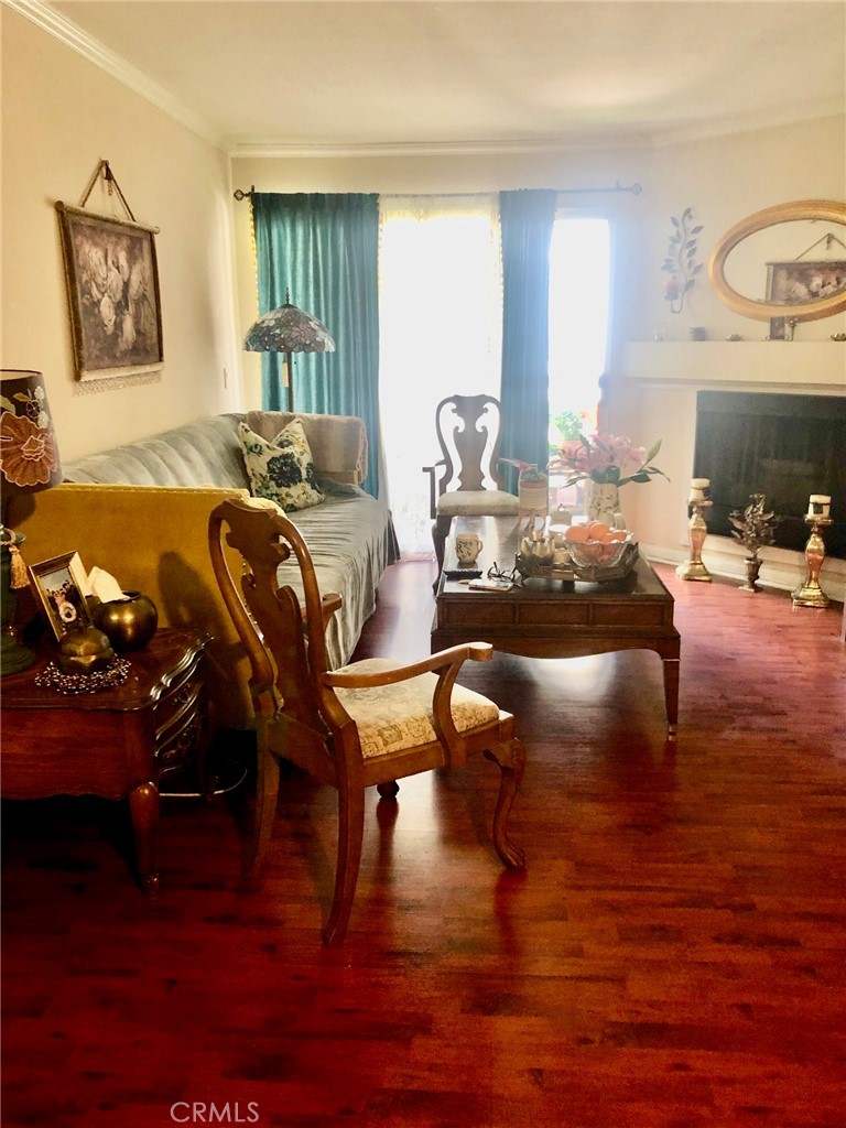 5525 Canoga Avenue 213, Woodland Hills, CA 91367