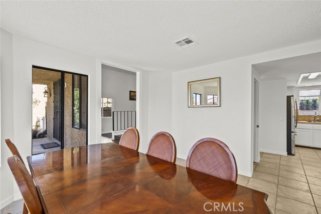 618 W Avenue Q12, Palmdale CA: https://media.crmls.org/medias/edd90c01-4232-4ef1-8035-b4220f9b5ad5.jpg