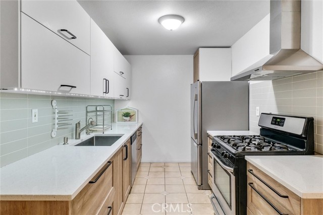Detail Gallery Image 9 of 30 For 2468 Mohawk St #105,  Pasadena,  CA 91107 - 2 Beds | 2 Baths