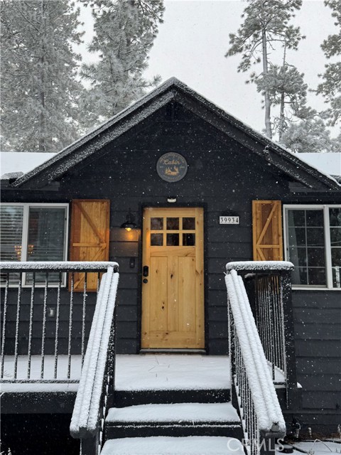 39934 Forest Road, Big Bear Lake CA: https://media.crmls.org/medias/edd9cebc-e2aa-48b6-9b98-abdfcba969b8.jpg