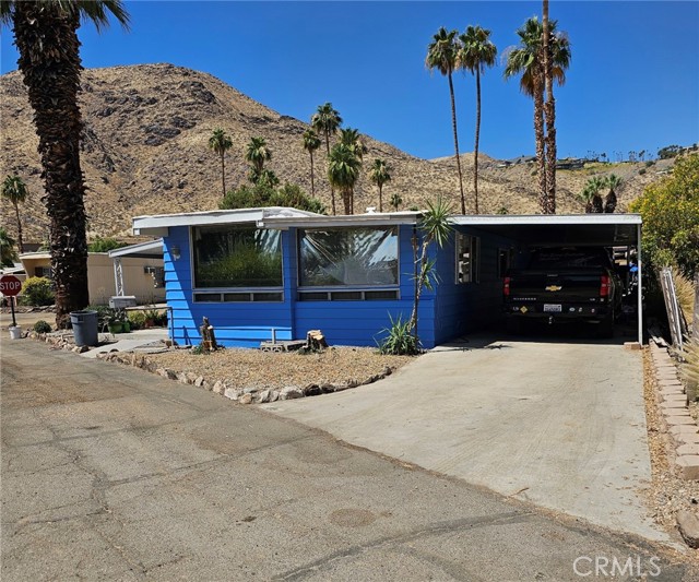 Front Image Thumbnail for CROC25276874