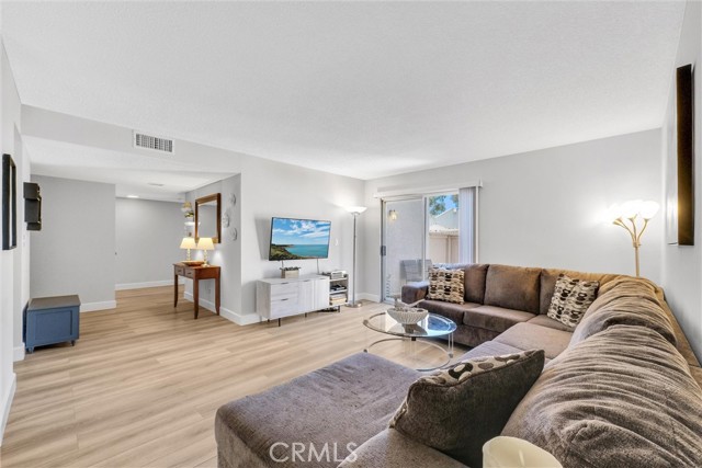 Detail Gallery Image 9 of 39 For 29142 via Cerrito #19,  Laguna Niguel,  CA 92677 - 3 Beds | 2 Baths