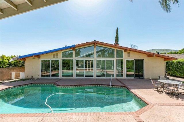 12410 Mclennan Avenue, Granada Hills CA: https://media.crmls.org/medias/eddc74b8-5602-4446-ac8c-96f1b8637471.jpg