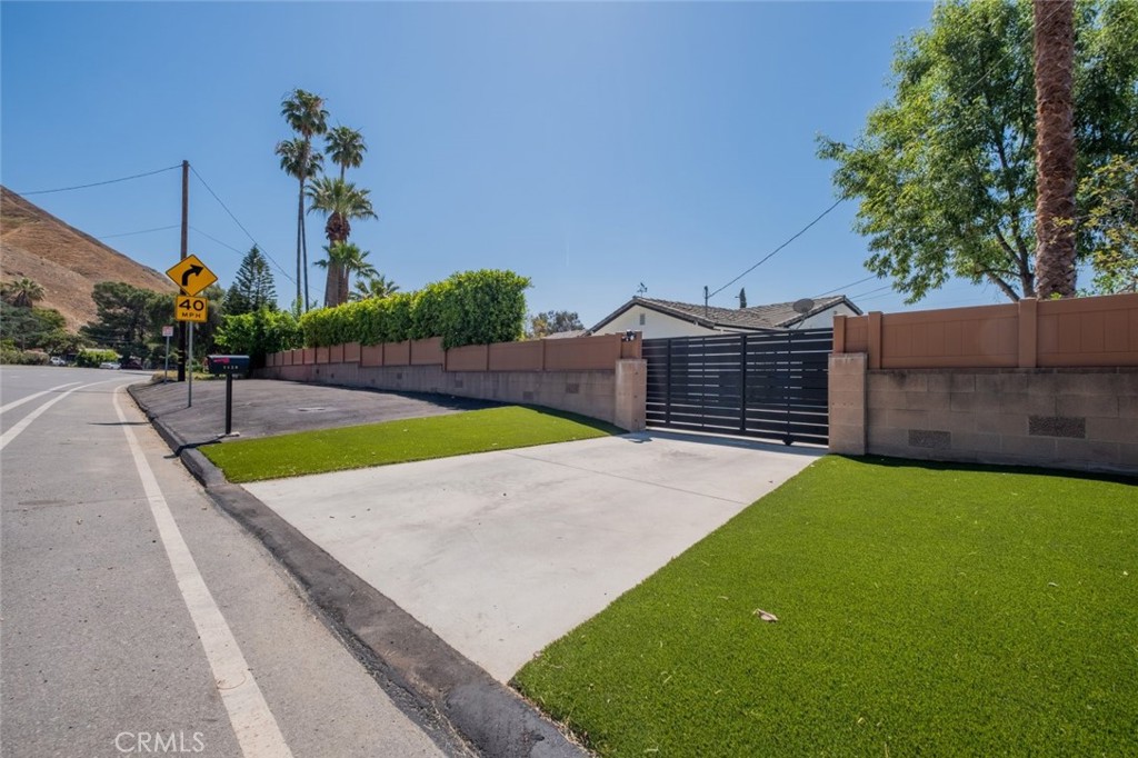 9830 Foothill Boulevard