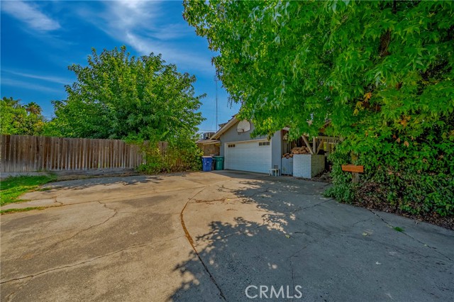 Detail Gallery Image 9 of 47 For 1165 W North Bear Creek Dr, Merced,  CA 95348 - 3 Beds | 2/1 Baths