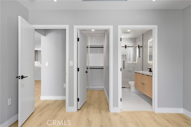 20522 Sherman Way, Winnetka CA: https://media.crmls.org/medias/eddd3b4d-a28b-4388-b68d-5d0f6581647a.jpg