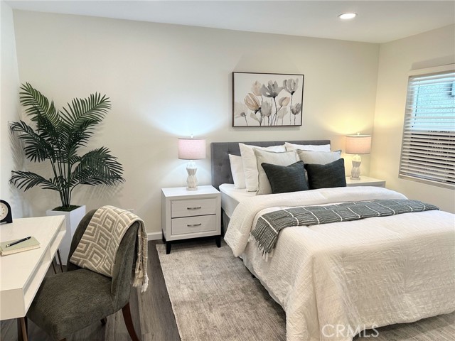 302 Lemon Grove, Irvine CA: https://media.crmls.org/medias/edde28a5-51ca-46b9-83b6-1d3b6d0448cd.jpg