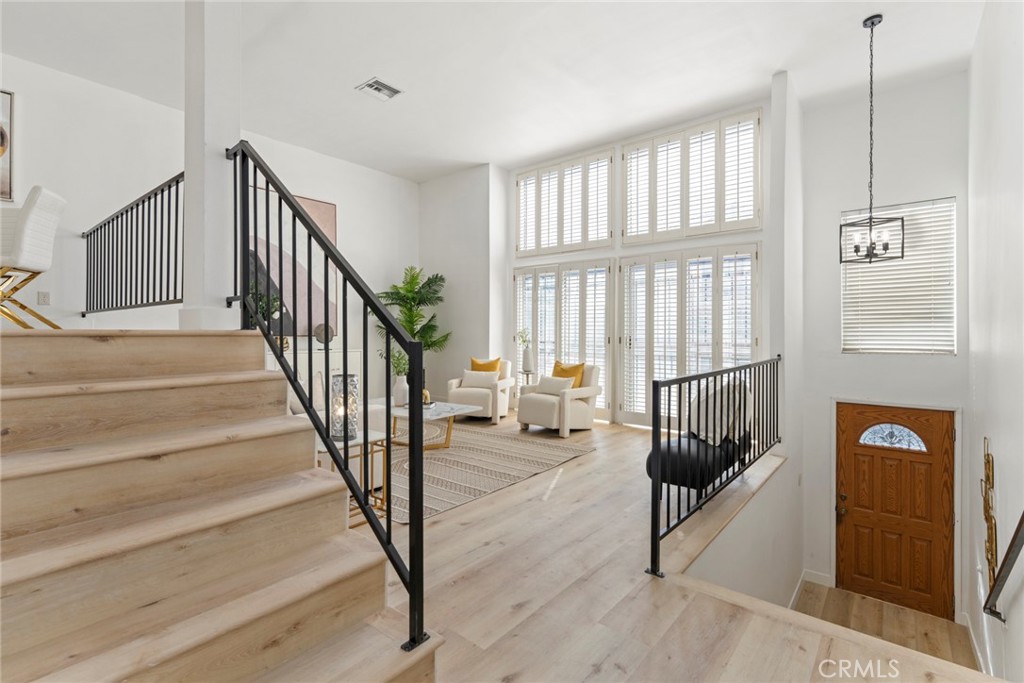 MLS #CV25245053 image #5