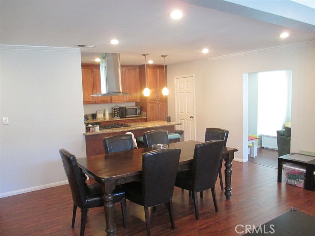 Detail Gallery Image 22 of 41 For 2281 Faust Ave, Long Beach,  CA 90815 - 3 Beds | 3 Baths