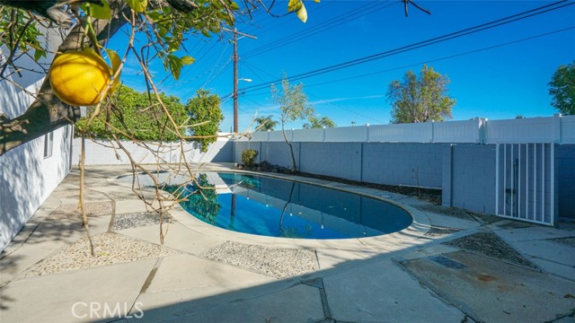 Detail Gallery Image 45 of 63 For 24306 Gilmore St, West Hills,  CA 91307 - 4 Beds | 2 Baths