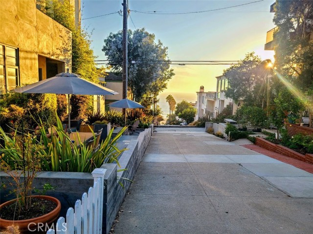 2904 Alma Avenue, Manhattan Beach, California 90266, 3 Bedrooms Bedrooms, ,2 BathroomsBathrooms,Residential,Sold,Alma Avenue,SB21204359