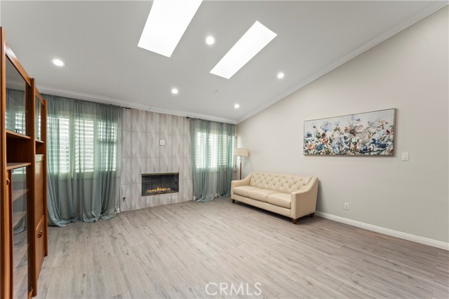 7007 Royer Avenue, West Hills CA: https://media.crmls.org/medias/ede055f3-cb2b-4012-83aa-51715967754b.jpg