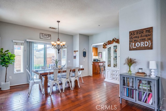 Detail Gallery Image 11 of 68 For 4939 Plumtree Ct, Riverside,  CA 92504 - 3 Beds | 2/1 Baths