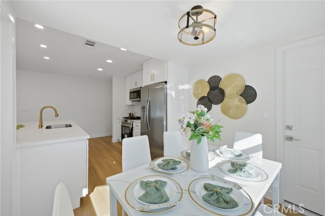 Detail Gallery Image 7 of 29 For 1316 W Beacon Ave, Anaheim,  CA 92802 - 4 Beds | 2 Baths