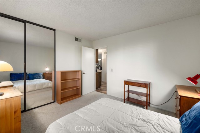 38225 6th W Street, Palmdale CA: https://media.crmls.org/medias/ede0e368-20f5-4af2-9a30-b5ae43ff6d63.jpg