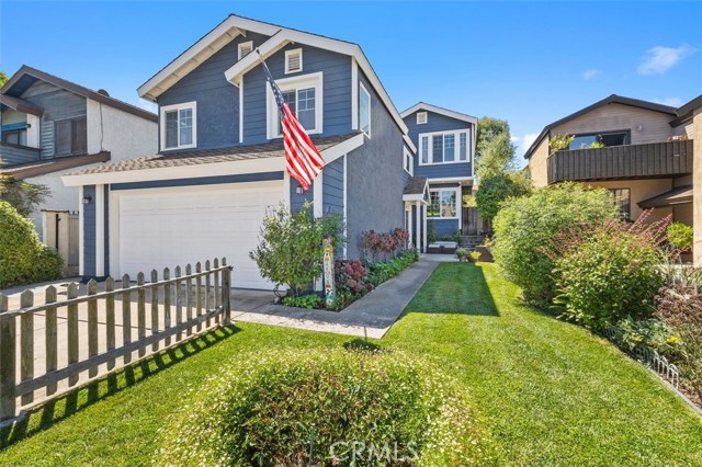 1405 Lakeside Lane, Huntington Beach CA: https://media.crmls.org/medias/ede1bcce-3447-41c4-91a5-b6aae9c61bd5.jpg