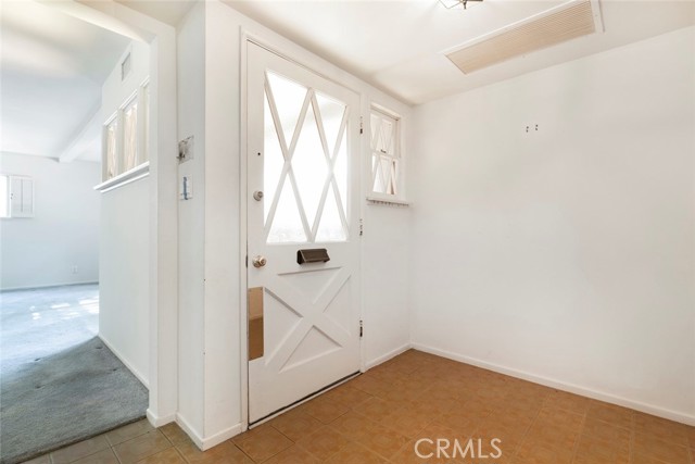 1558 Hillcrest Avenue, Glendale CA: https://media.crmls.org/medias/ede1c91a-9906-4e09-8803-d7743cf9d4c3.jpg
