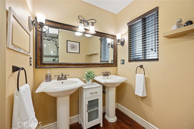 5092 Briarhill Drive, Yorba Linda CA: https://media.crmls.org/medias/ede1fa38-92c6-4b61-b8cc-7b125cf8c279.jpg