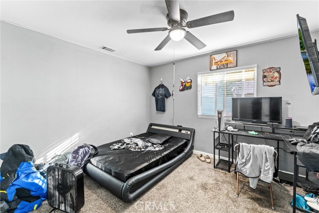 Detail Gallery Image 17 of 35 For 946 E 2nd St, San Bernardino,  CA 92408 - 5 Beds | 2 Baths