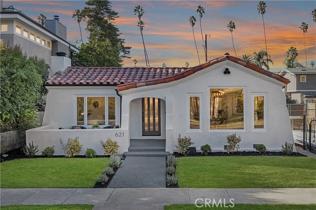 621 Boccaccio Avenue Venice, California STOP THE CAR! A Spanish beauty on the esteemed tree-lined Boccaccio Avenue (Presidents Row) that has been meticulously upgraded with the finest finishes, while preserving this 1924 timepiece that beckons the artistic and refined soul. This 3 Bed, 2 Bath home with a detached studio hosts everything NEW, from wide-planked wood core flooring, casement windows, upgraded gourmet kitchen with quartzite counters! NEW baths, NEW stainless steel appliances, oversized soaking tub, as well as a lavish, private and spacious back yard that boasts a built-in barbecue & gas fireplace where friends can gather for wine, music and dinner. Enjoy a short stroll to the famous Abbot Kinney for world-class restaurants, entertainment and shopping; or walk/bike/skate to Venice Beach. THIS IS ZONED AS AN R2 LOT! See YouTube Video "621 Boccaccio Avenue" Come and experience the Venice lifestyle at your new home, a true Masterpiece!
