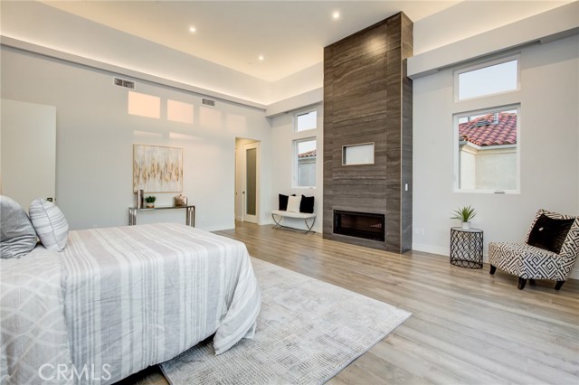 206 Juanita Avenue, Redondo Beach, California 90277, 4 Bedrooms Bedrooms, ,3 BathroomsBathrooms,Residential,Sold,Juanita,PV20030908