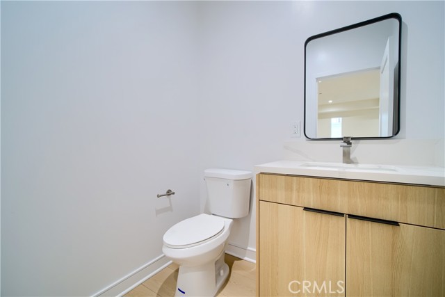 Detail Gallery Image 10 of 19 For 257 S Avenue 54 #1/4,  Los Angeles,  CA 90042 - 4 Beds | 4/1 Baths