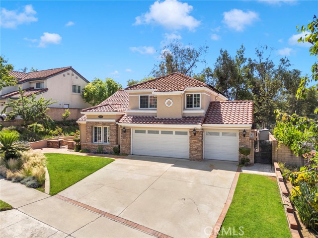 2304 Trickling Creek Drive, La Verne CA: https://media.crmls.org/medias/ede54764-cc23-4b51-8332-8a1d95a1cc14.jpg