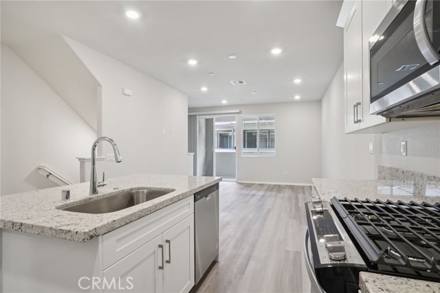 Detail Gallery Image 12 of 32 For 1551 Stratus Dr, Pomona,  CA 91768 - 3 Beds | 3 Baths