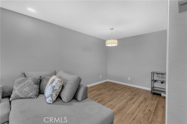 Image 6 of 27 For 2822 N Auburn Ct  E213