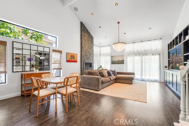 479 Pesaro Street, Oak Park CA: https://media.crmls.org/medias/ede5bdeb-4256-494b-a7e8-f346f96dbc95.jpg