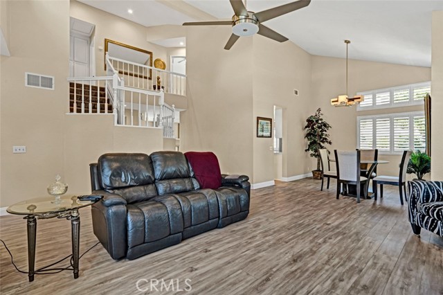 Detail Gallery Image 8 of 41 For 39309 via Monserate, Murrieta,  CA 92563 - 3 Beds | 2/1 Baths