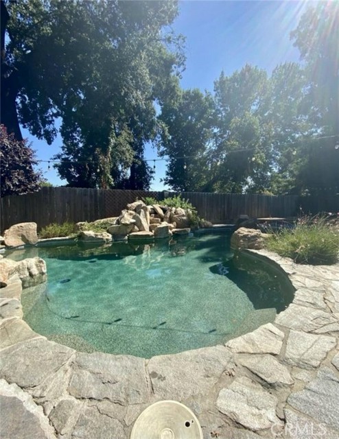 Detail Gallery Image 7 of 32 For 4800 W Crowley Ct, Visalia,  CA 93291 - 3 Beds | 2 Baths