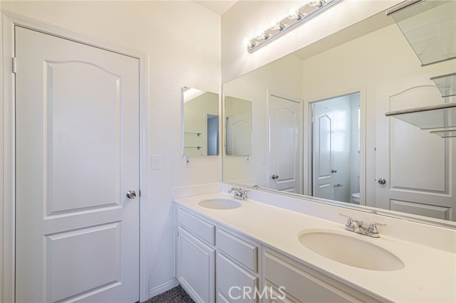 Detail Gallery Image 34 of 55 For 36425 Eveningside Dr, Palmdale,  CA 93552 - 5 Beds | 4 Baths