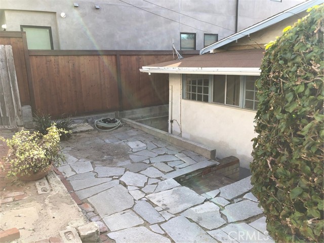 330 Manhattan Avenue, Hermosa Beach, California 90254, 1 Bedroom Bedrooms, ,1 BathroomBathrooms,Residential,Sold,Manhattan,SB22033862