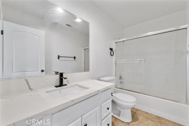 Detail Gallery Image 25 of 38 For 15010 Arrow Bld, Fontana,  CA 92335 - 5 Beds | 2/1 Baths