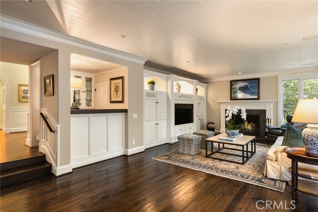 Detail Gallery Image 10 of 47 For 9 Rockingham Dr, Newport Beach,  CA 92660 - 4 Beds | 4/1 Baths