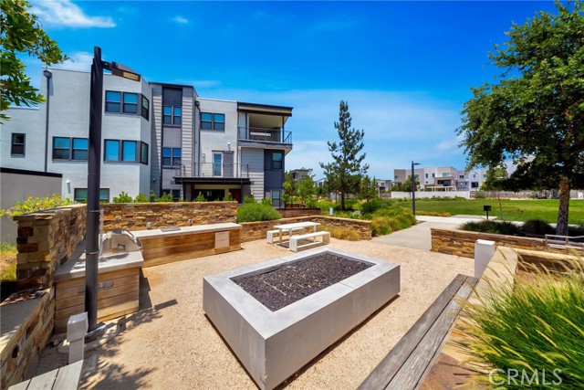 114 Epic, Irvine CA: https://media.crmls.org/medias/eded1d45-3687-46f3-9b20-e662eae06e4e.jpg