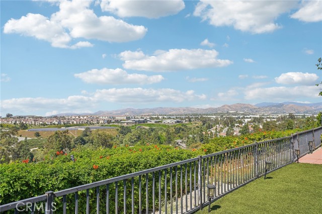 Detail Gallery Image 44 of 64 For 21355 Stonehaven, Lake Forest,  CA 92630 - 3 Beds | 2/1 Baths