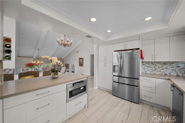 Detail Gallery Image 13 of 51 For 5156 Campo, Woodland Hills,  CA 91364 - 5 Beds | 4 Baths