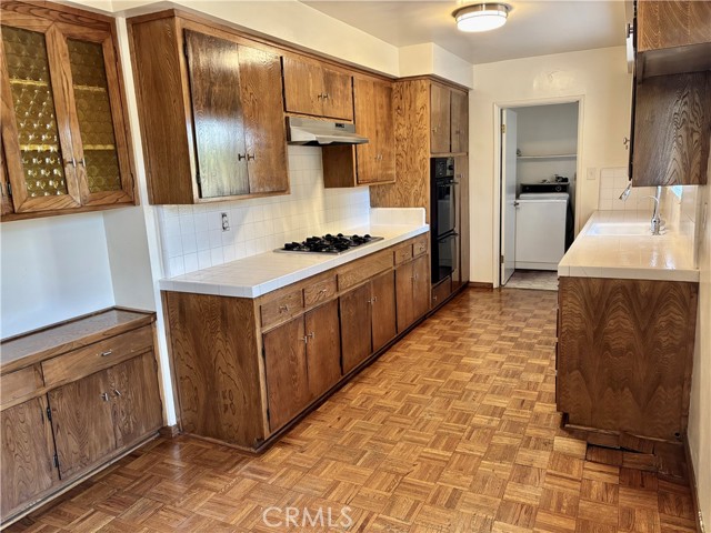 Detail Gallery Image 10 of 24 For 8064 Crosnoe Ave, Panorama City,  CA 91402 - 3 Beds | 2 Baths