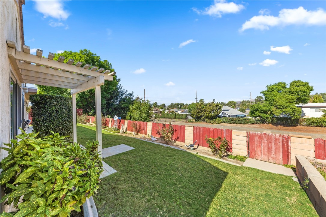 Detail Gallery Image 31 of 44 For 1981 Chevy Chase Drive, Brea,  CA 92821 - 4 Beds | 2 Baths