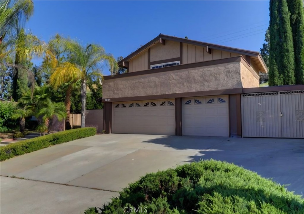 5824 E Camino Pinzon