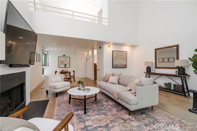 1401 Camden Avenue, Los Angeles CA: https://media.crmls.org/medias/edf03870-f8d9-4944-a433-8ad92b67e27b.jpg