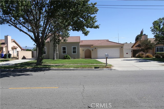 7407 Mango Ave, Fontana, CA 92336