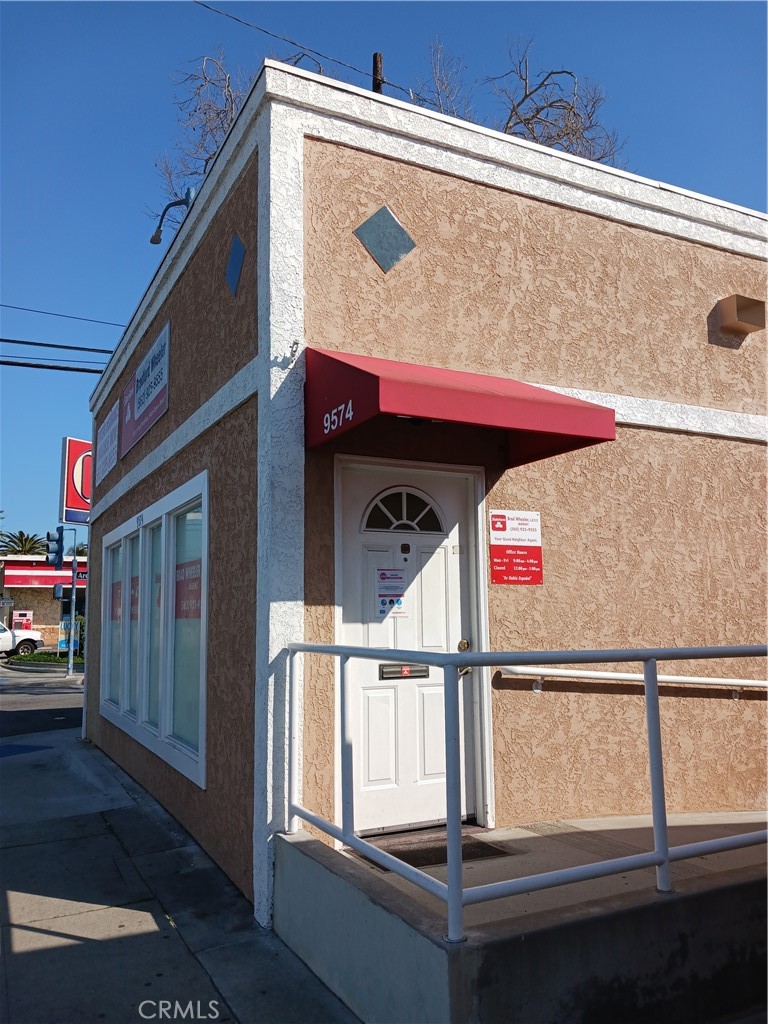 9574 Flower Street, Los Angeles, CA 90706