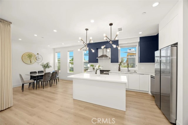 Detail Gallery Image 10 of 33 For 137 Saint Francis St a,  San Gabriel,  CA 91776 - 2 Beds | 2/1 Baths