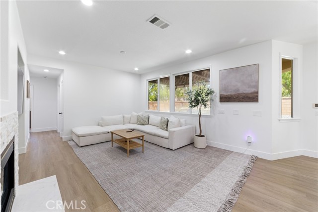 Detail Gallery Image 17 of 44 For 5575 Veronese Dr, Chino Hills,  CA 91709 - 5 Beds | 3 Baths