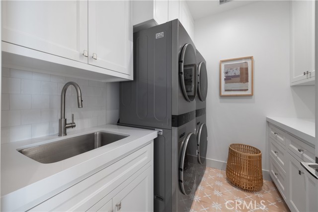 1212 Magnolia Avenue, Manhattan Beach, California 90266, 5 Bedrooms Bedrooms, 0 ,5 BathroomsBathrooms,Residential,For Sale,Magnolia,0,SB26127683