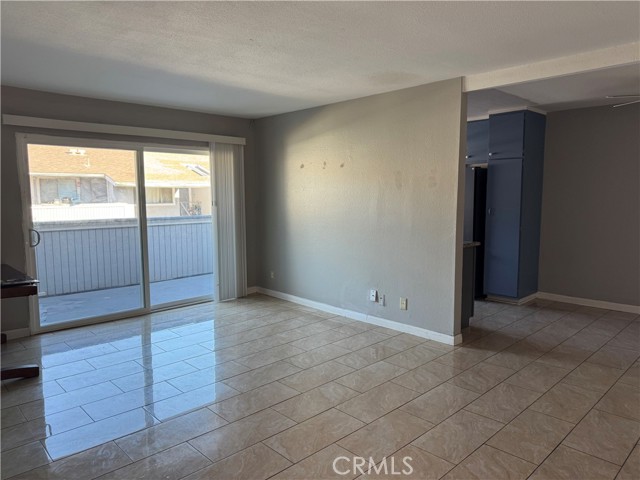 Detail Gallery Image 4 of 19 For 1250 S. Brookhurst St., Anaheim,  CA 92804 - 2 Beds | 1 Baths