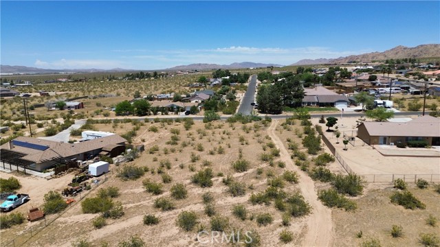 Detail Gallery Image 1 of 1 For 11 Papago Rd,, Apple Valley,  CA 92307 - – Beds | – Baths